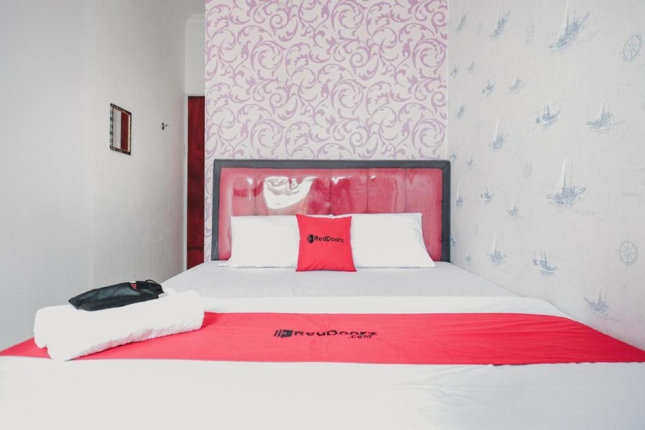 Hotel Reddoorz Near Nagoya Hill Batam 4 à Jodoh  Extérieur photo